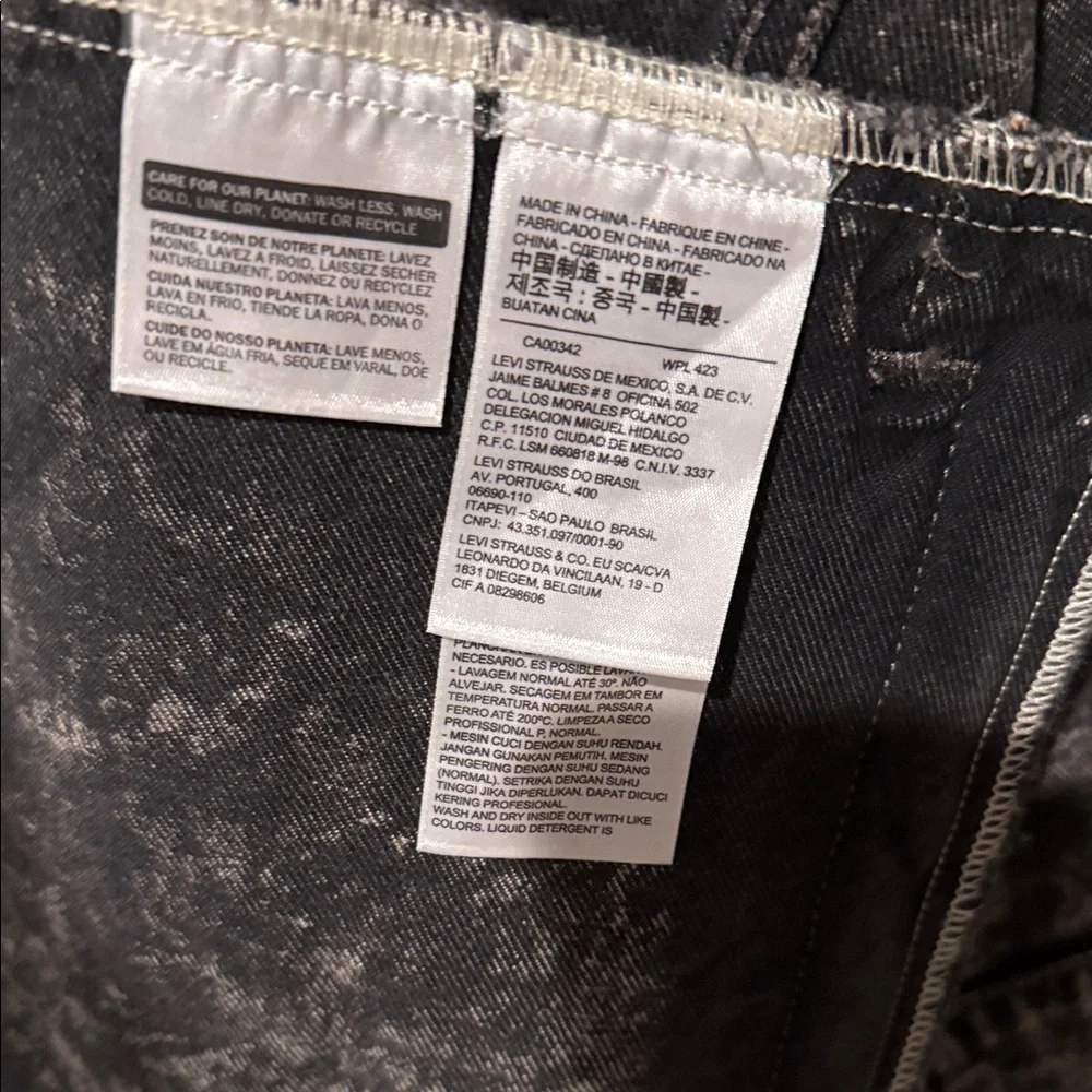Levi's Charcoal Acid Wash Denim Jacket - Picture 4 of 5